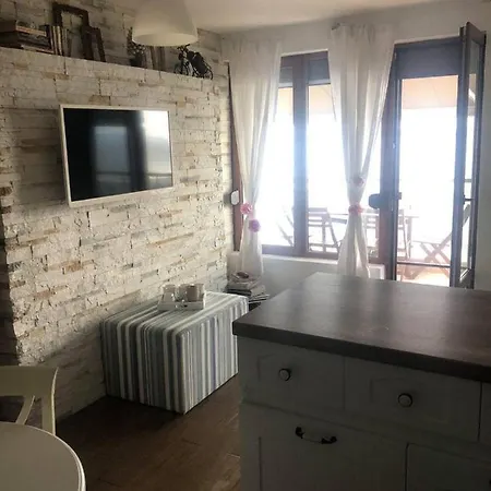 Nadejda Apartment *