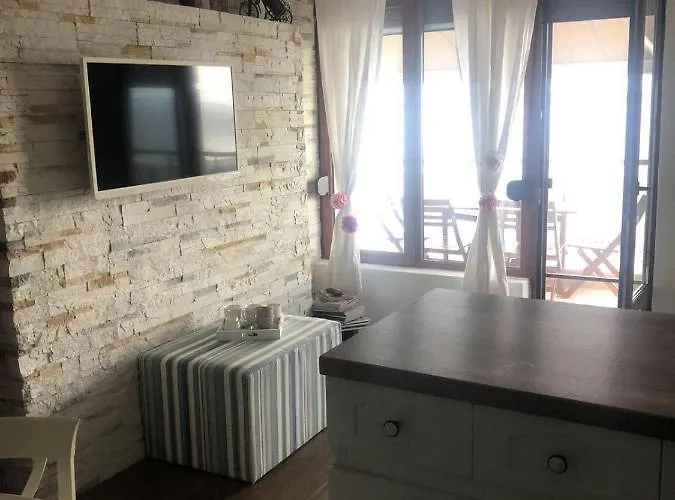 Nadejda Apartment *