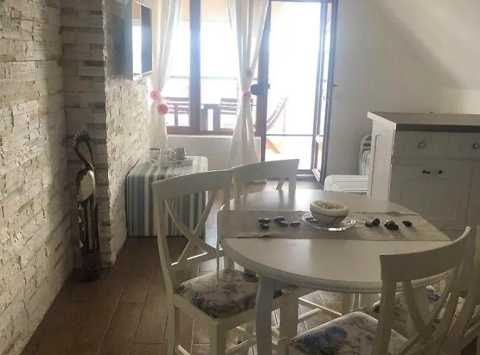 Nadejda Поморие